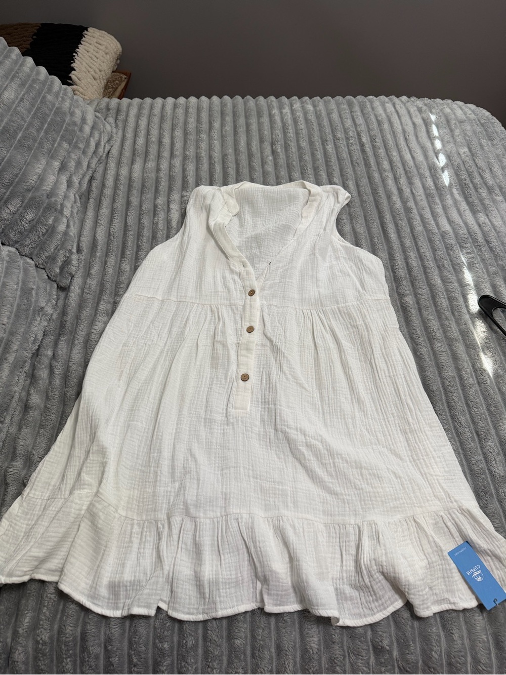 Cupshe White swimsuit coverup